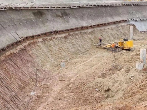 织金基坑边坡加固
